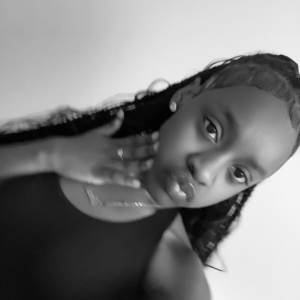 Meet your Posher, Mikayla